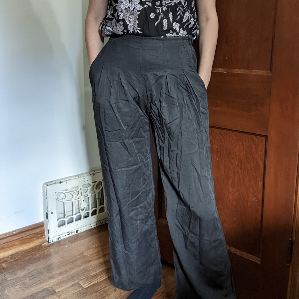 Lululemon Flowy Tencel Pants